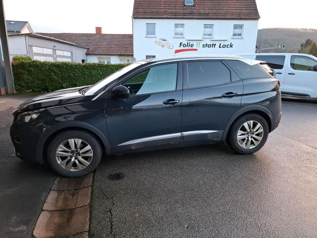 Peugeot 3008 mit Motorschaden