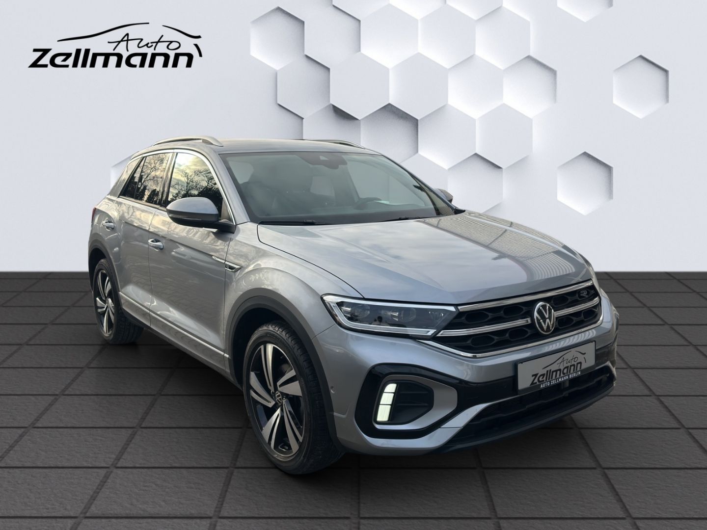 T-Roc R-Line 1.5 TSI AHZV MatrixLED PDC ACC Rück