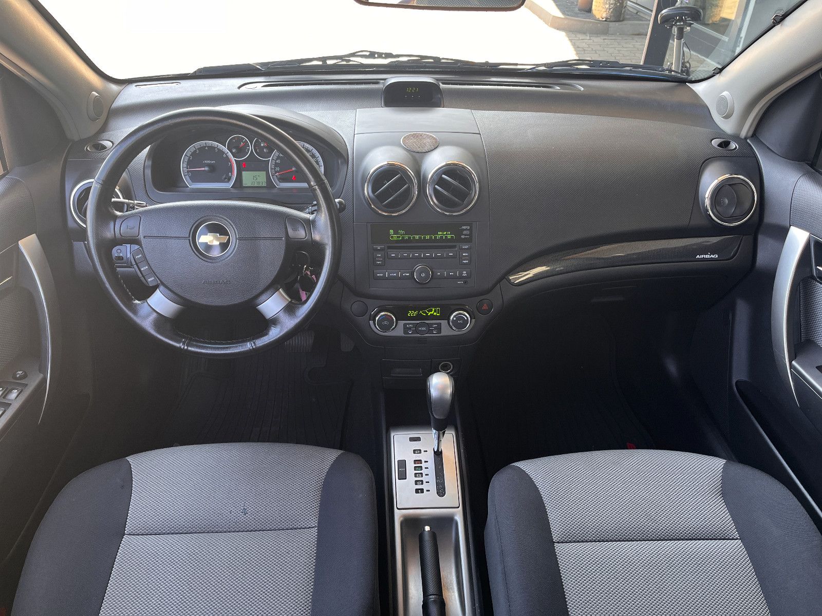 Fahrzeugabbildung Chevrolet Aveo Schrägheck LT 1.4 Automatik