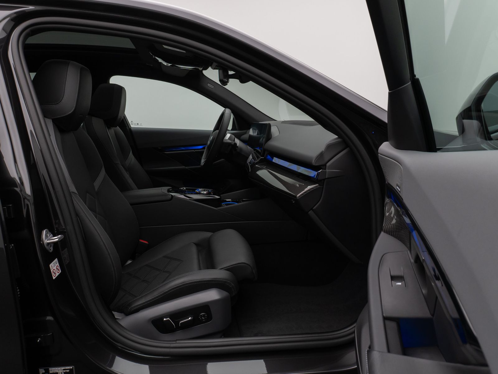 Fahrzeugabbildung BMW i5 eD40 M Sport Pro Panorama 360°HUD DAB H/K ACC