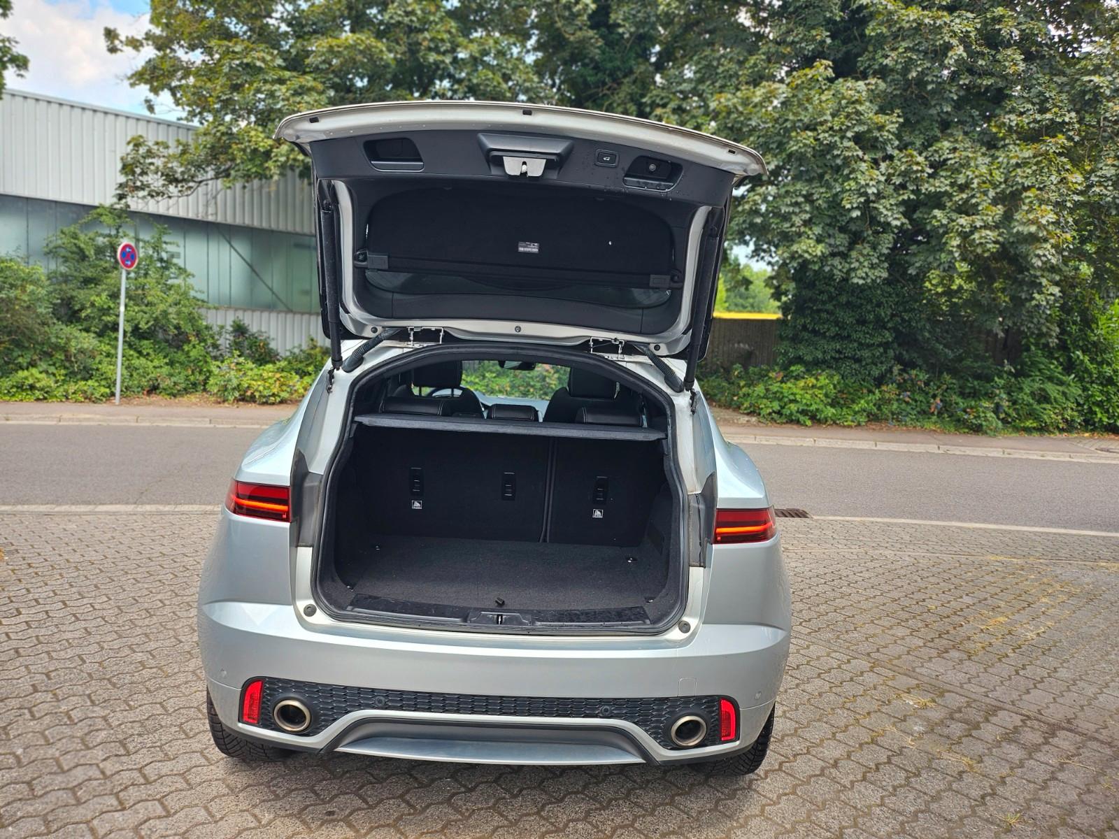 Jaguar E-Pace E-PACE R-Dynamic S AWD*PANOR*LEDER *NAVI*