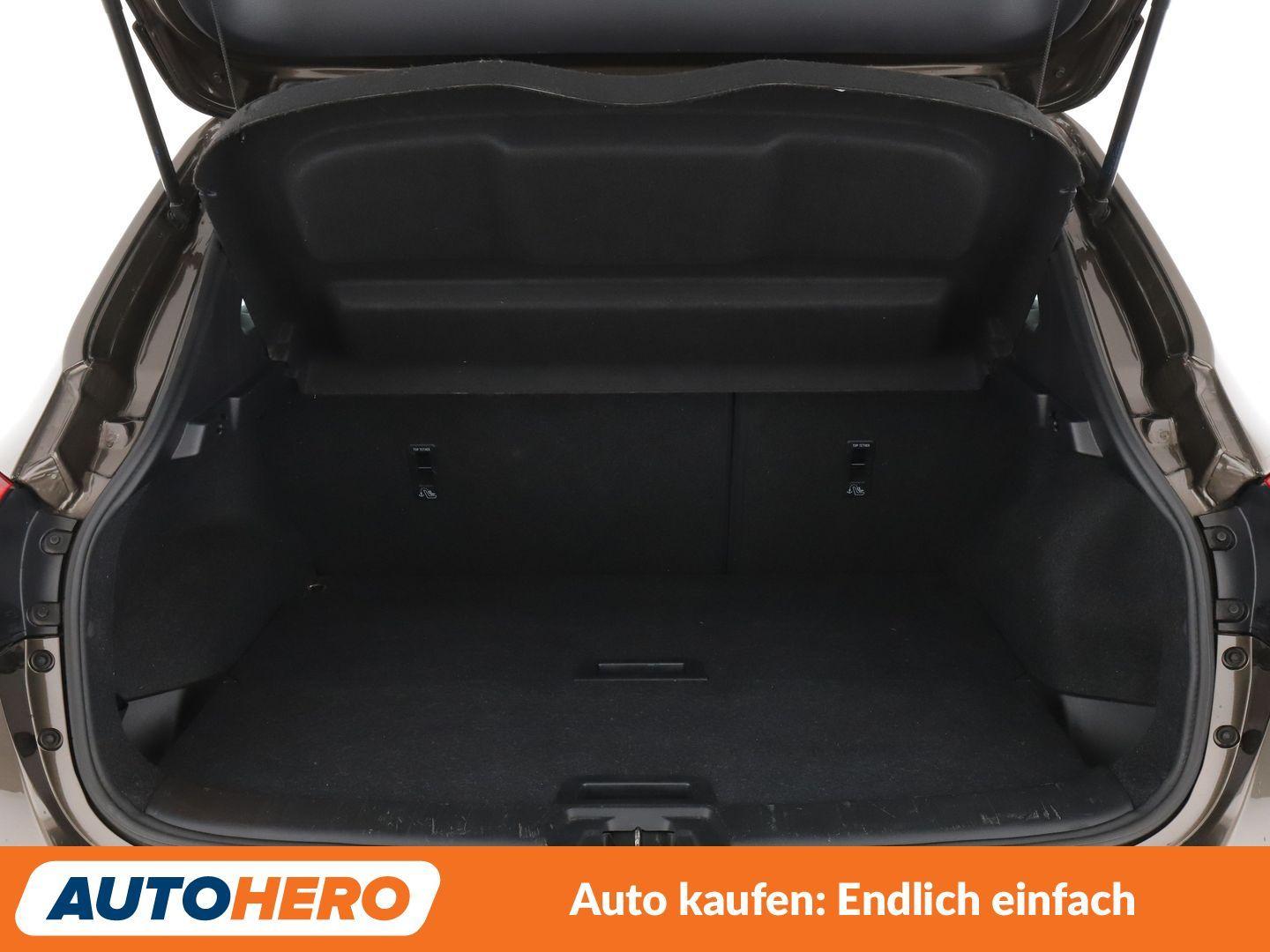 Nissan Qashqai 1.2 Acenta Aut.*NAVI*CAM*SPUR*PDC*SHZ*