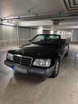Mercedes-Benz Mercedes 220 E - Mercedes-Benz 220: Cabrio