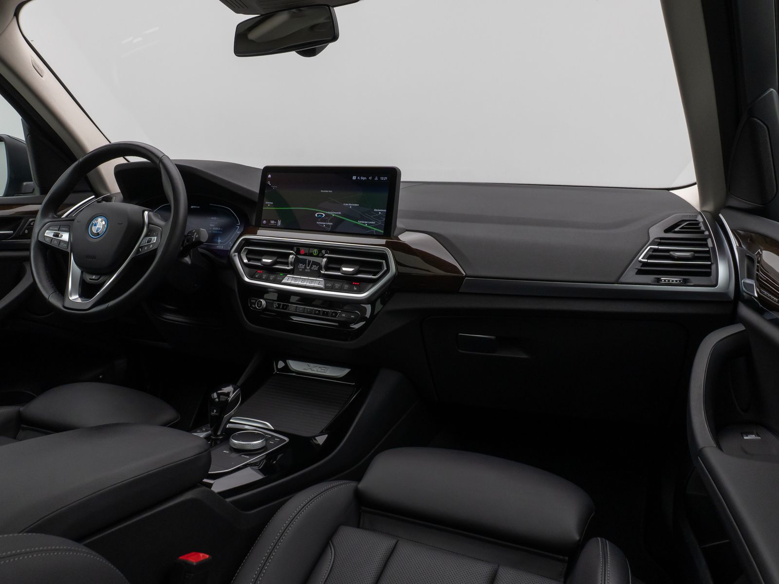 Fahrzeugabbildung BMW X3 xD30e Panorama Kamera Laser HUD DAB HiFi 18"