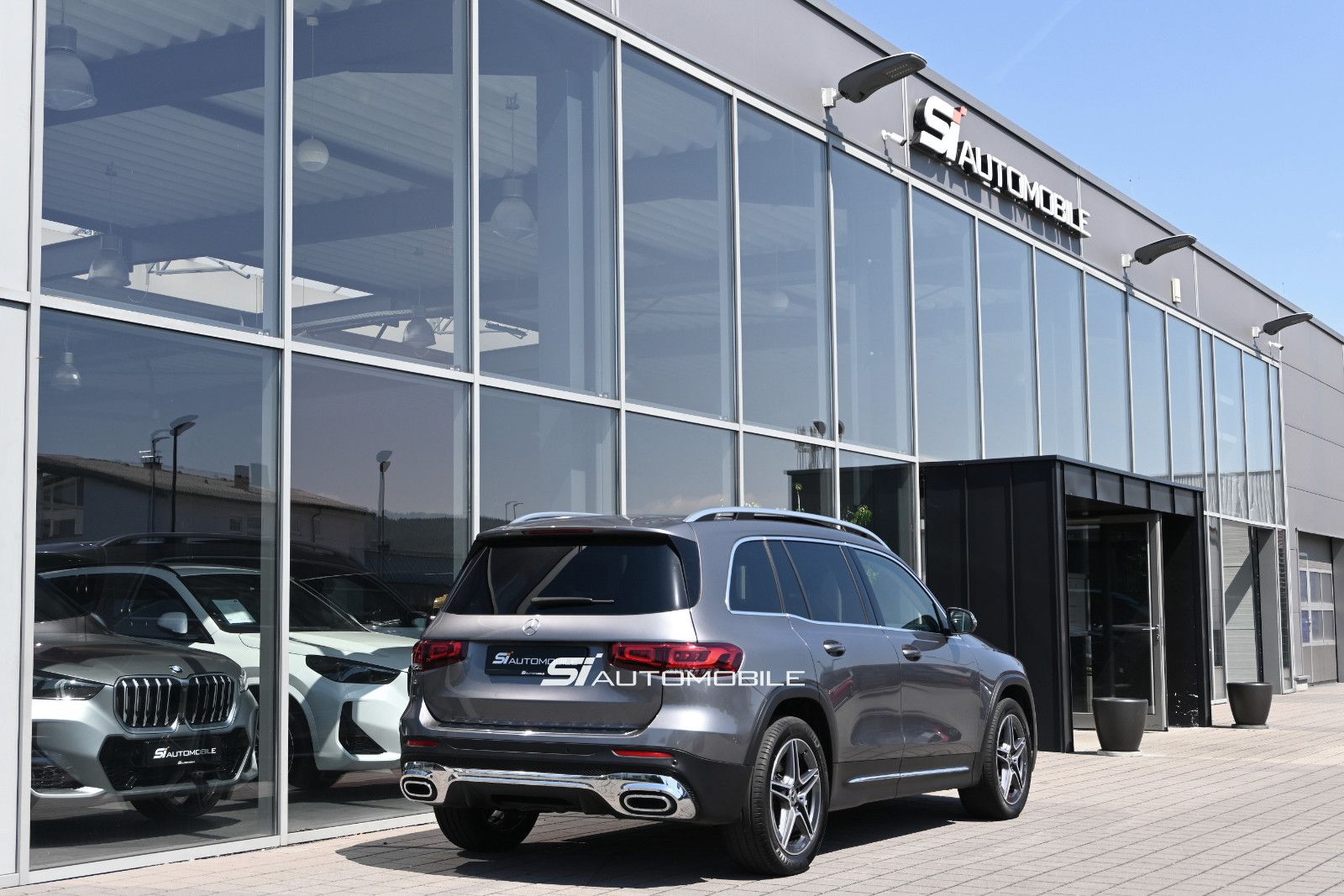 Fahrzeugabbildung Mercedes-Benz GLB 220 d 4M AMG °UVP 68.730€°ACC°AHK°PANO°STHZG