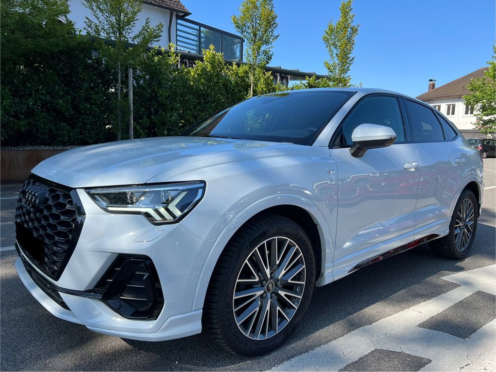 Image of Audi Q3