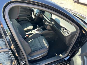 Bild 13 Ford Focus Turnier ST-Line MHEV Sportpaket HUD Navi S
