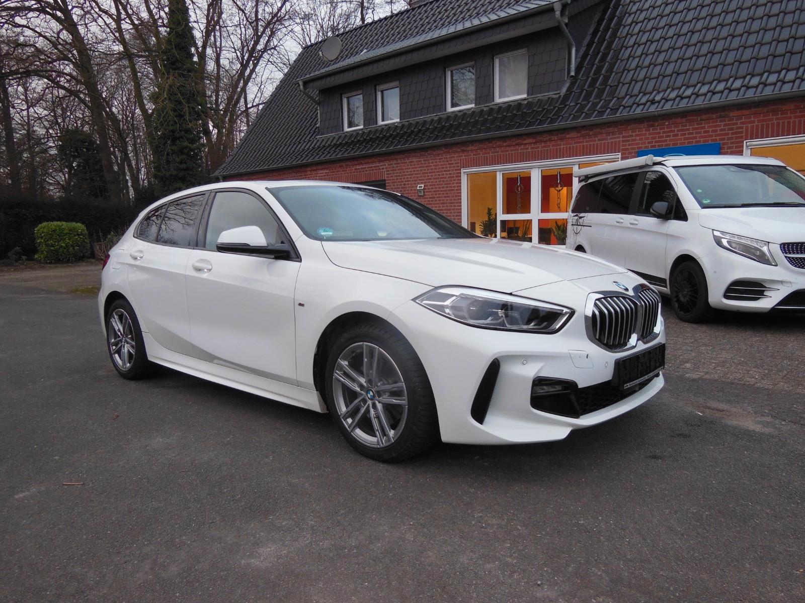 BMW 118 i M Sport PANORAMA/LEDER/el.HECKKLAPPE/8FACH