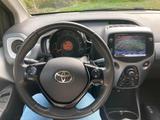 Toyota Aygo Automatik | 1. Hand | Rückfahrkamera - Toyota Aygo (X) in Lübeck