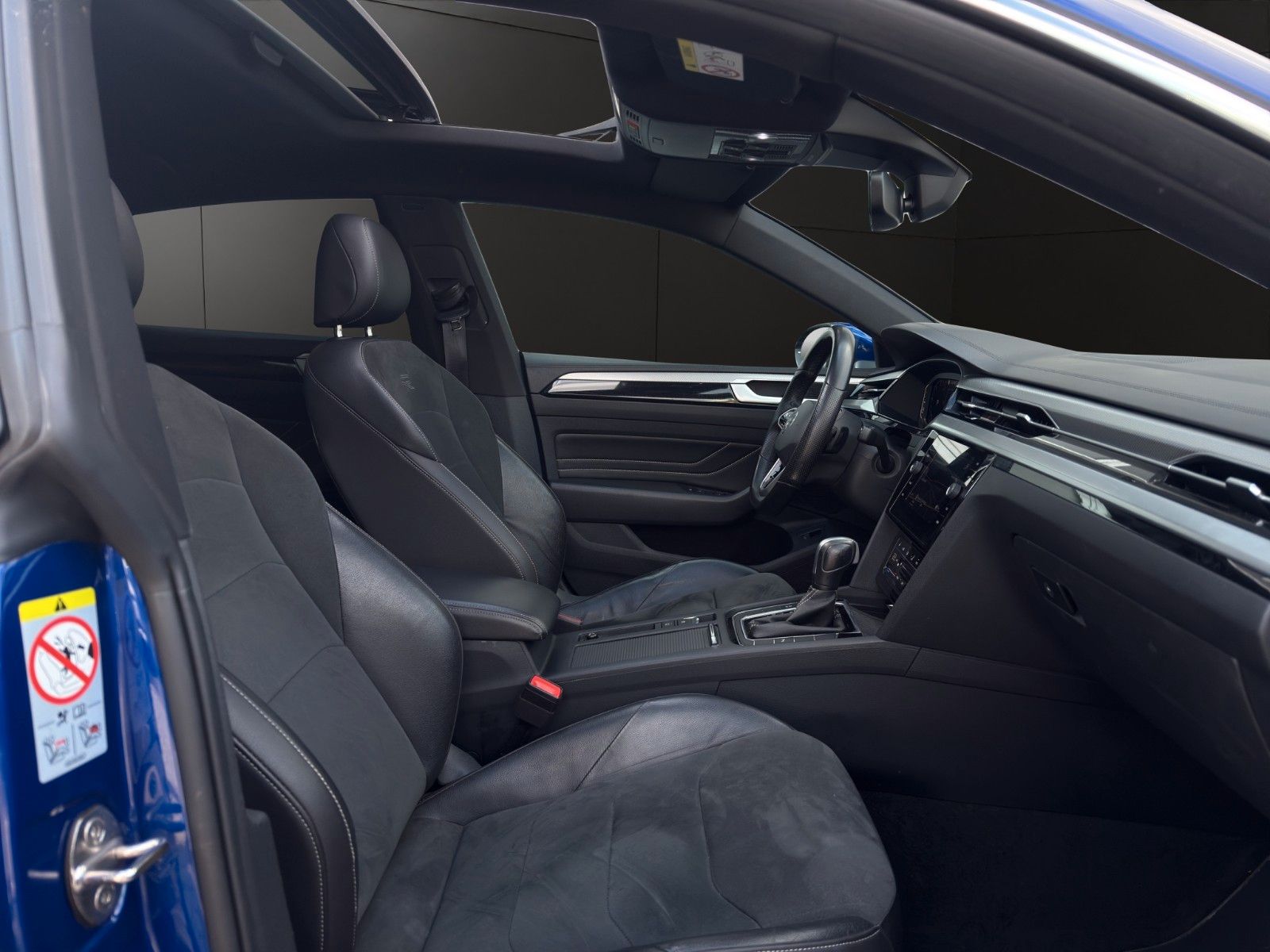 Fahrzeugabbildung Volkswagen Arteon R-Line *Pano*Kamera*Ambiente*ACC*Carplay