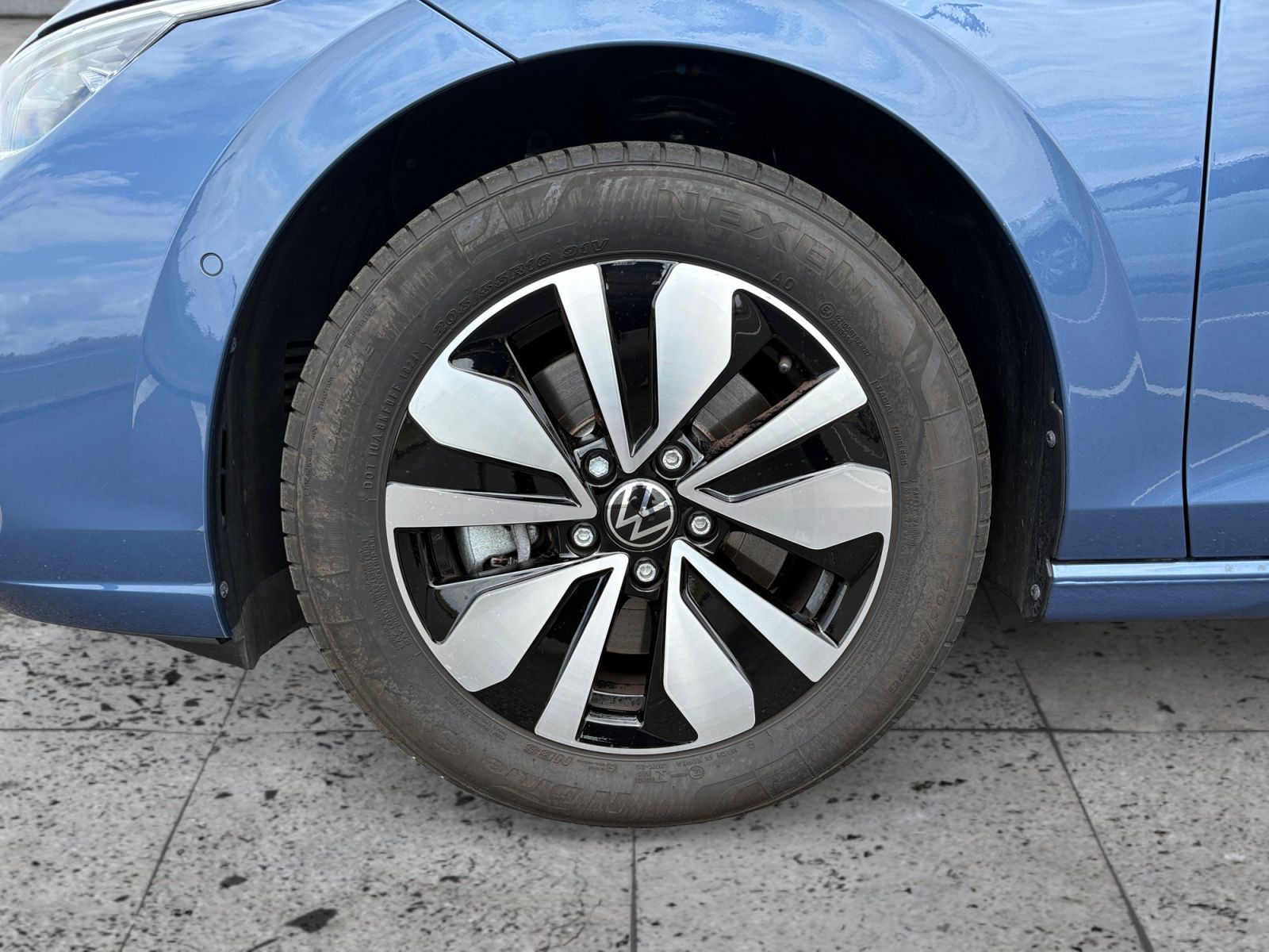 Volkswagen Golf - Bild 8