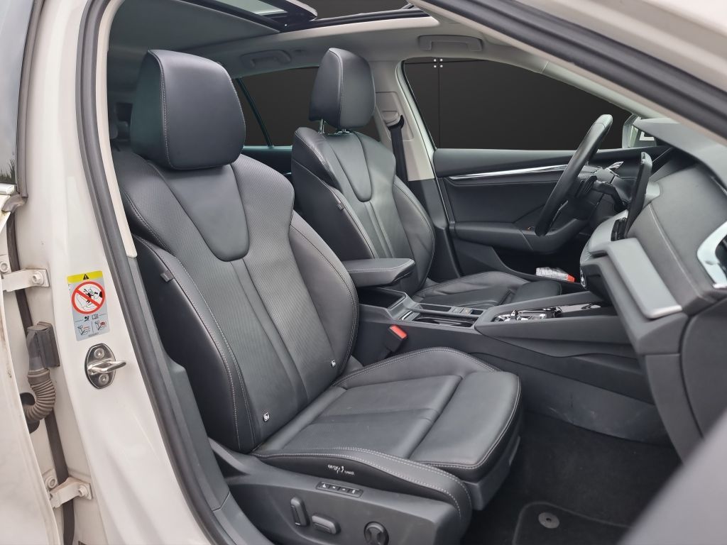 Skoda Octavia 2.0 TDI Style VOLL ! foto 14
