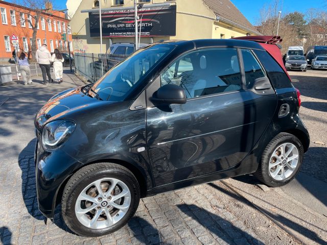 Smart FORTWO CABRIO 90 PS*NAVI*SITZHEIZUNG*TEMPOMAT*