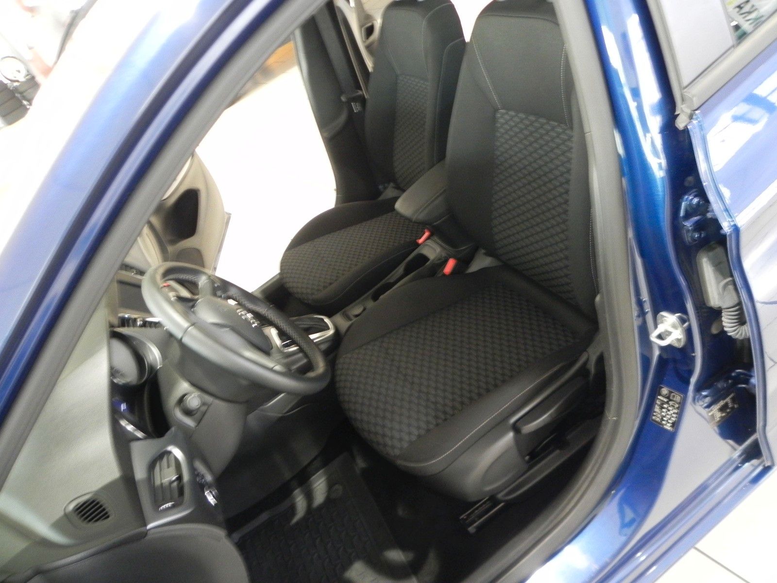 Fahrzeugabbildung Opel Astra K ST 1.4T NAVI/PDC/SHZ/TEMP./ALU16"