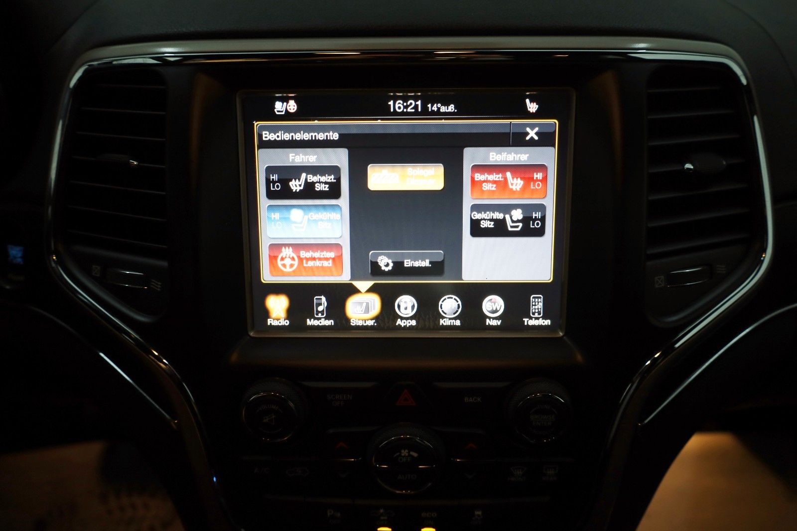 Fahrzeugabbildung Jeep Grand Cherokee 3.0 CRD Summit Panorama,Harman/K