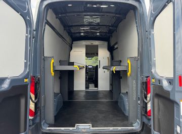 Ford Transit - 11