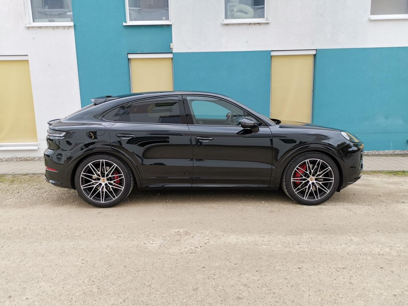 Porsche Cayenne GTS COUPE*REAR AX*3xDIS*22*Head*AHK*VOLL