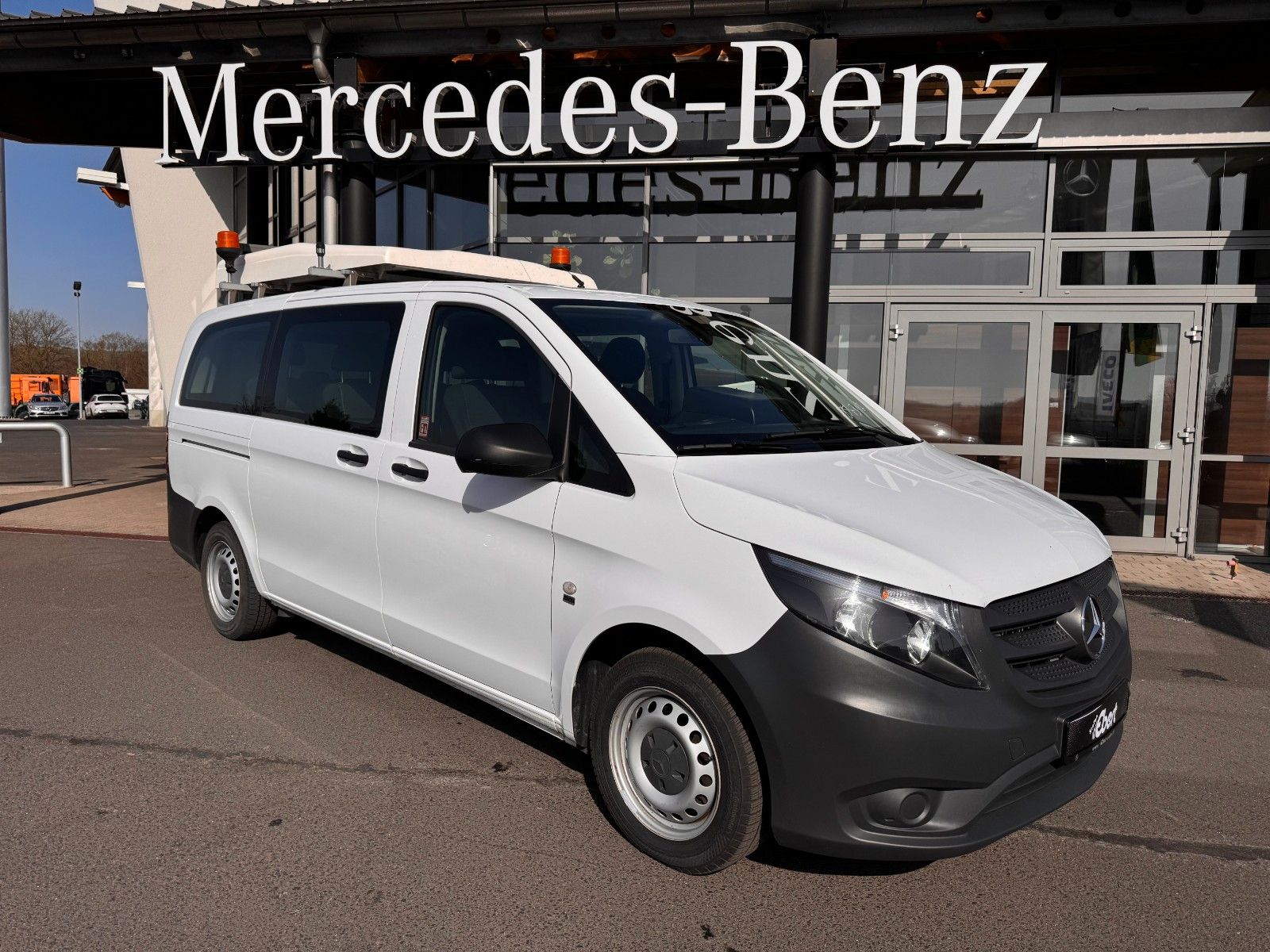 Fahrzeugabbildung Mercedes-Benz Vito 111 CDI Tourer Begleitfahrzeug BF3+ / WVZ