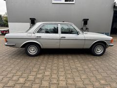 MERCEDES-BENZ 280 E W123 **1. HAND**