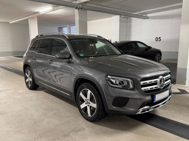 Mercedes-Benz GLB 200 d Business Park LED NAVI SHZ PDC AHK