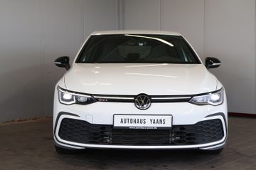 Volkswagen Golf VIII GTI 2.0 TSI AID+CARPLAY+LED+AMBIENT