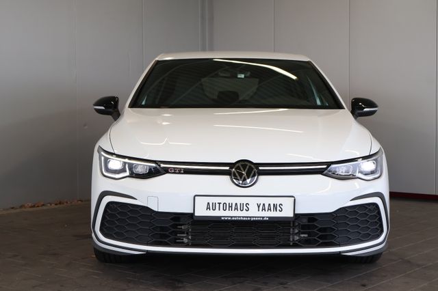 Volkswagen Golf VIII GTI 2.0 TSI AID+CARPLAY+LED+AMBIENT