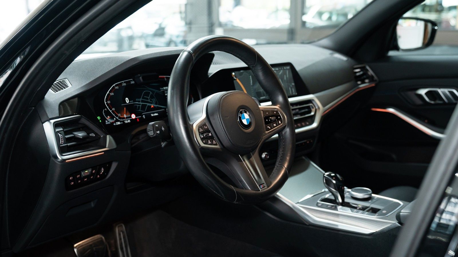 BMW 330d M Sport DriveAProf RückFahrKam ServiceInklu foto 16