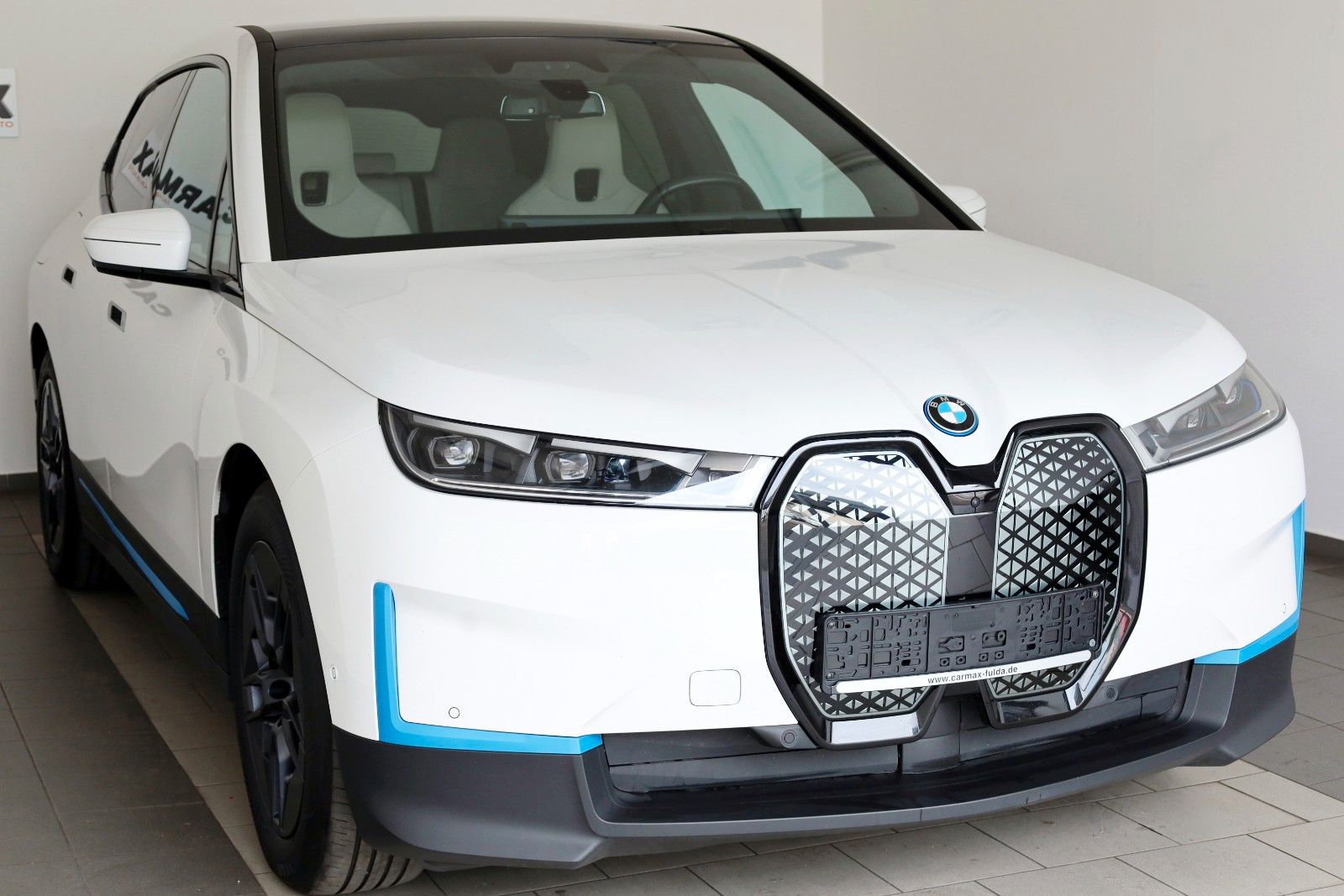 Fahrzeugabbildung BMW iX 50, Wärmekomfort,HUD,Laser,360K.,Pano,AHK,+WR