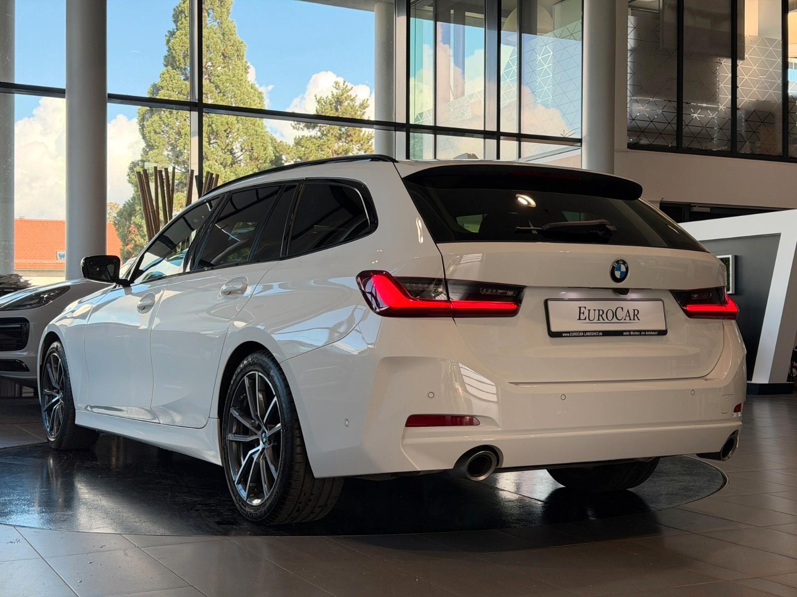 BMW 320 i Touring CockpitProf Memory Sthz Kam HUD AHK, миниатюра 2