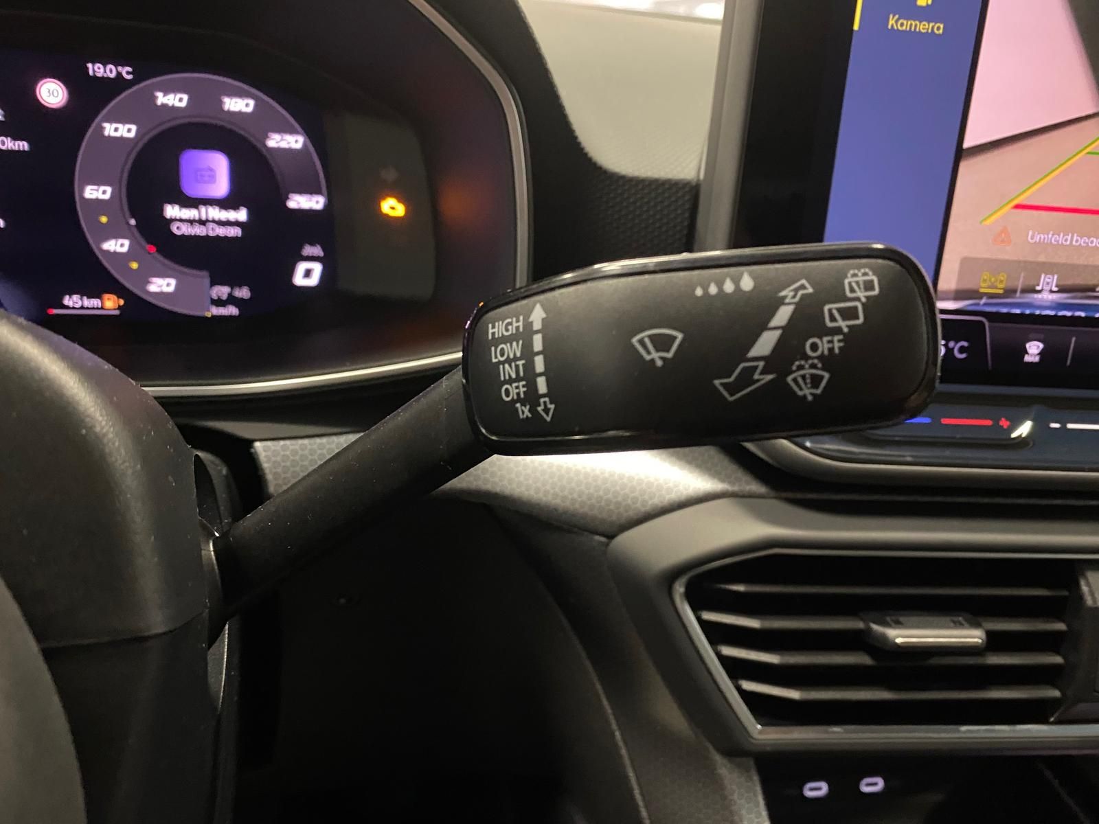 Fahrzeugabbildung SEAT Leon ST 1.5 TSI Style+5 Jahre GARANTIE++KAMERA++