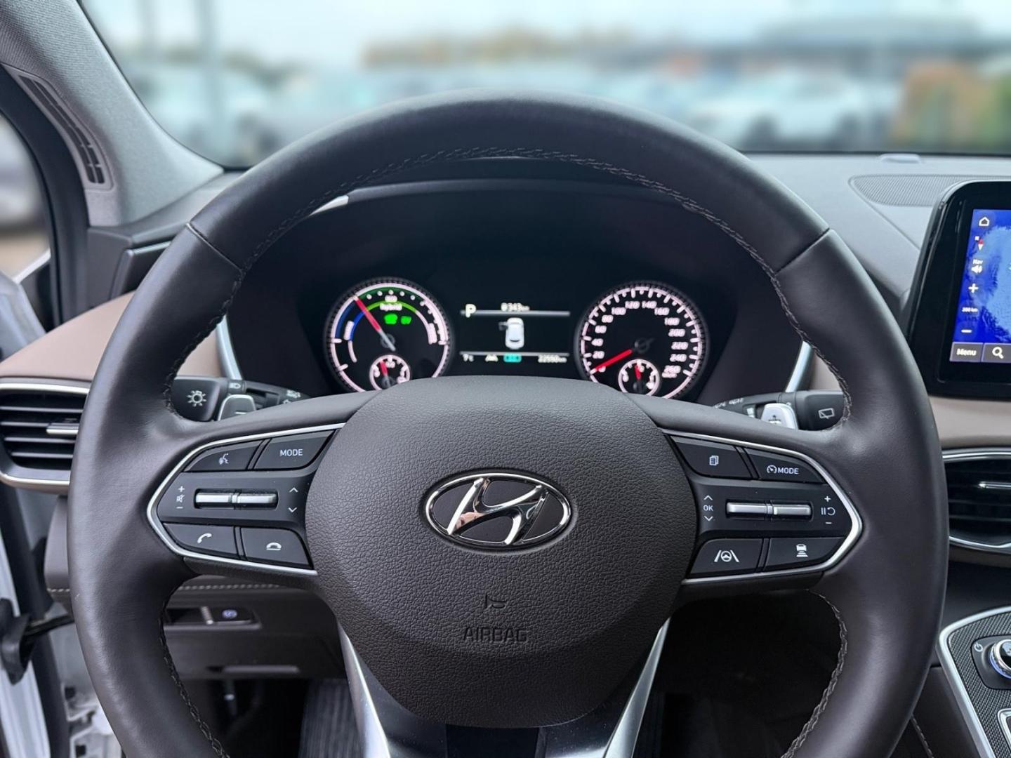 Hyundai SANTA FE 1.6T 4WD Trend Hybrid Navigation Kamera