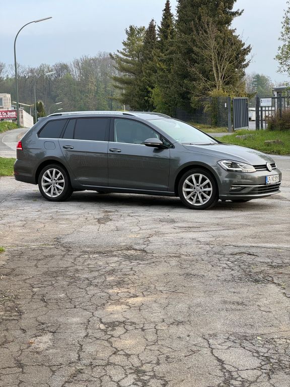 Image of Volkswagen Golf