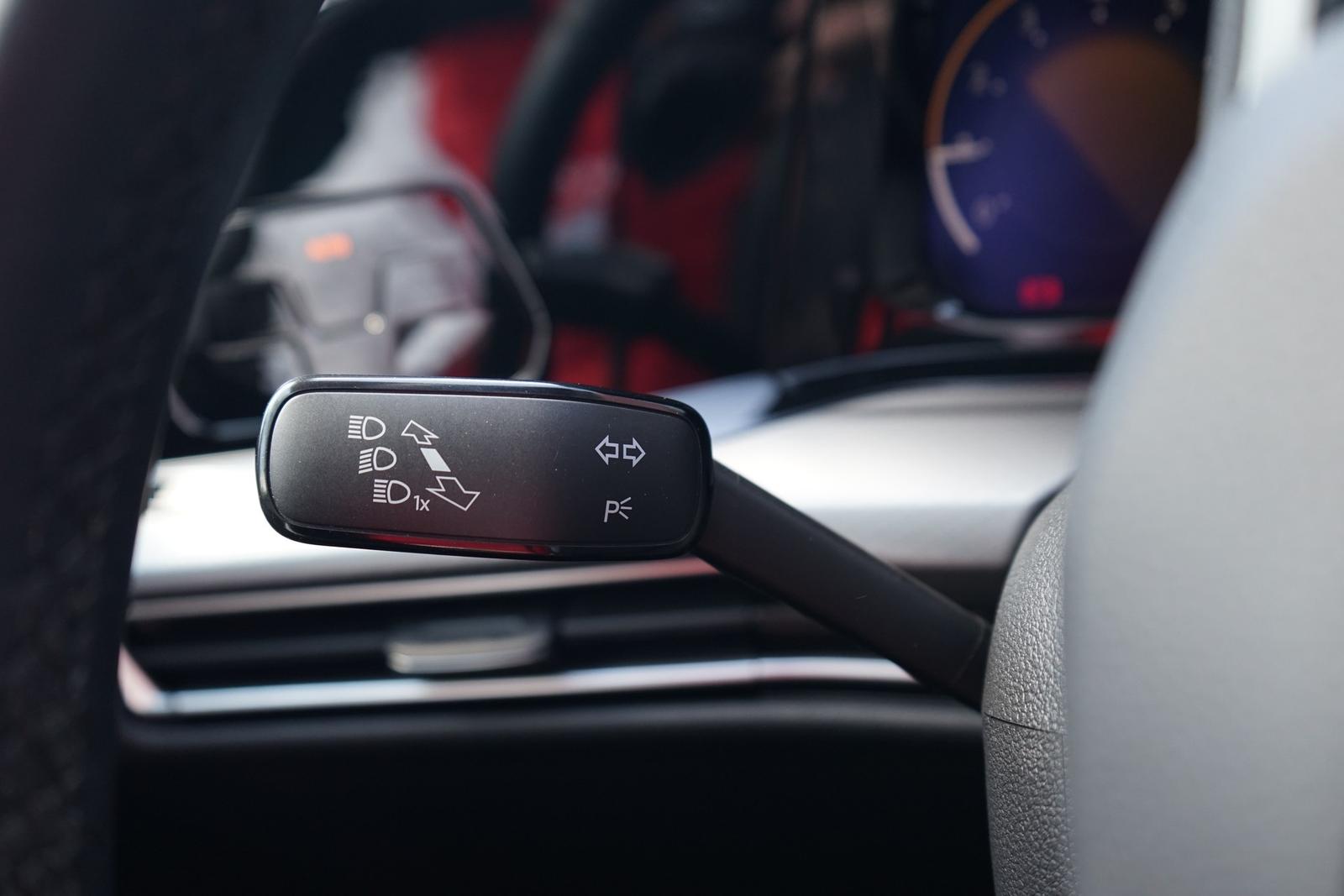 Volkswagen Golf VIII 1.0 Active LED Navi Sitzheizung PDC, миниатюра 23