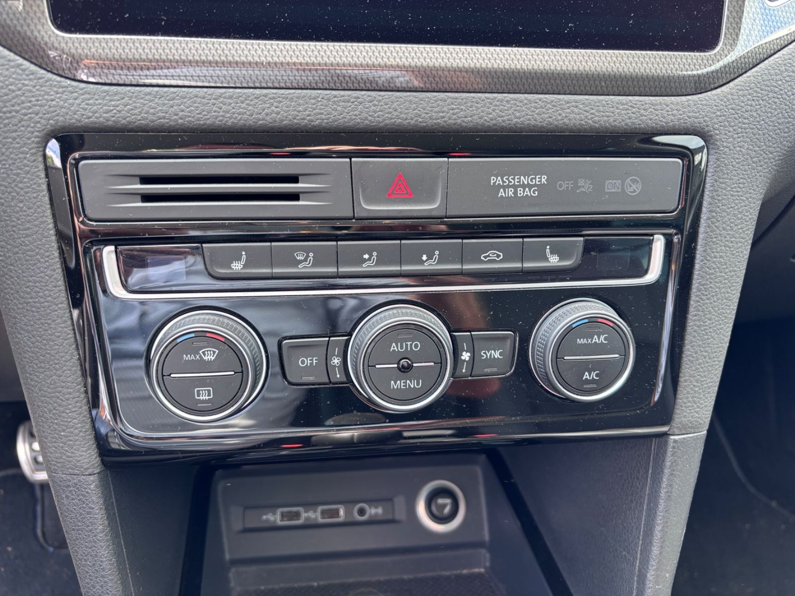 Fahrzeugabbildung Volkswagen Golf Sportsvan VII Join