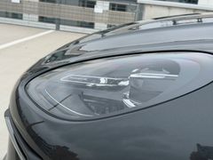 PORSCHE Macan T PANO/LUFT/21" PORSCHE Macan T PANO/LUFT/21"