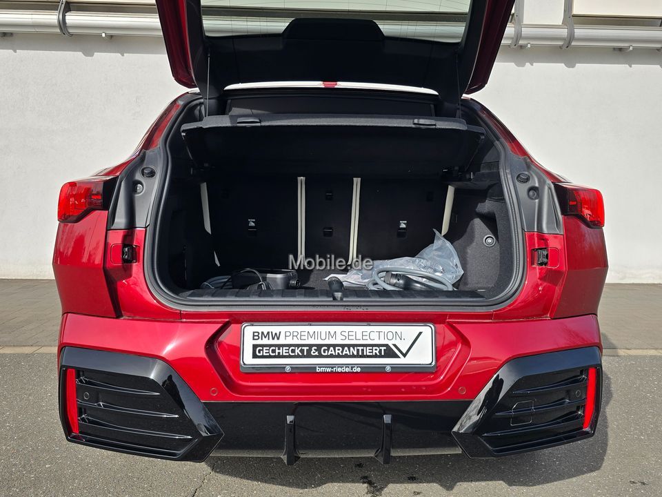 BMW iX2 - Bild 15