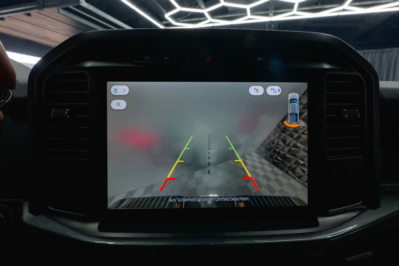 Fahrzeugabbildung Ford F150 5.0L V8 4x4 Offroad SuperCrew RAPTOR 19%