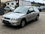 Mazda 323/Benzin 1.5 Benzin/Automatik/0177... - Mazda 323: Kleinwagen