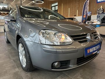Volkswagen Golf V Lim. Tour *KLIMA*SZHZ*TEMPOMAT*AHK*