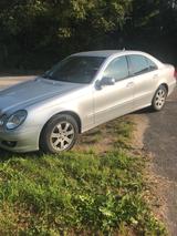 Mercedes-Benz E 230 ELEGANCE Elegance - Mercedes-Benz E 230 mit Benzin-Antrieb