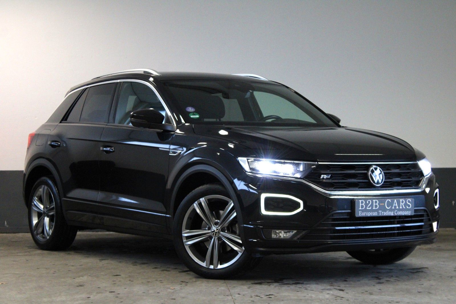 VW T-Roc 1.5 TSI DSG  2x R-Line - LED - AHK