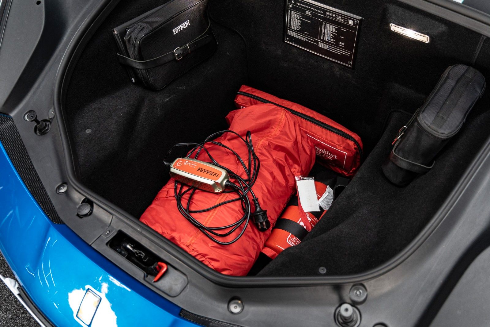 Fahrzeugabbildung Ferrari 488 Spider + Carbon + Daytona + Liftsystem