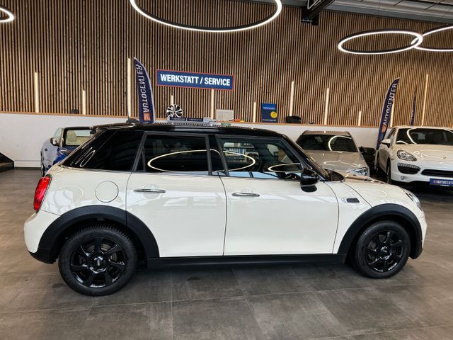 MYAUTOCENTER – Gebraucht- und Jahreswagen mit Werkstattservice in Pfaffenhofen MINI Mini 5-trg. Cooper D *Navi*Pano*