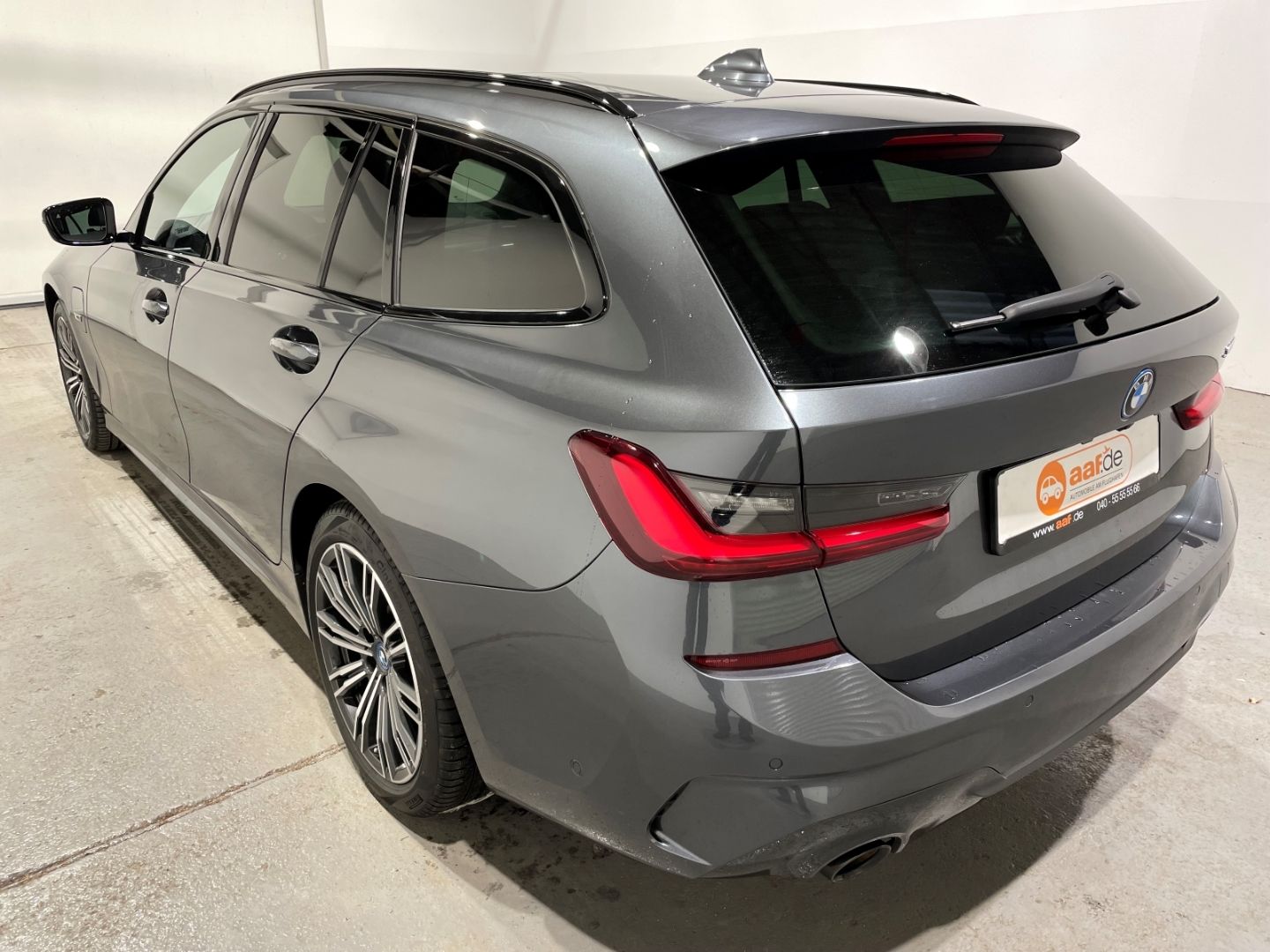 BMW 330 e Touring M Sport Automatik EU6 Leder LED Pa imagem 2