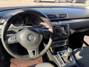 Volkswagen Passat Variant - 11