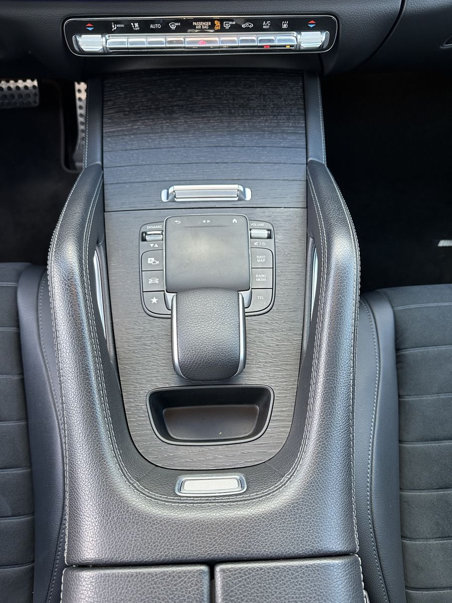 Fahrzeugabbildung Mercedes-Benz GLE 350de 4M AMG-Line NAV+LED+AHK+PANO+360°+21ZO