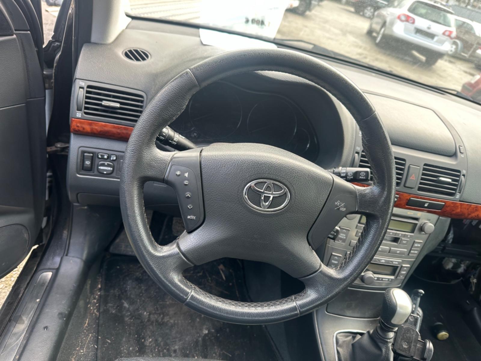 Toyota Avensis 2.2 D-CATLiftback / Executive