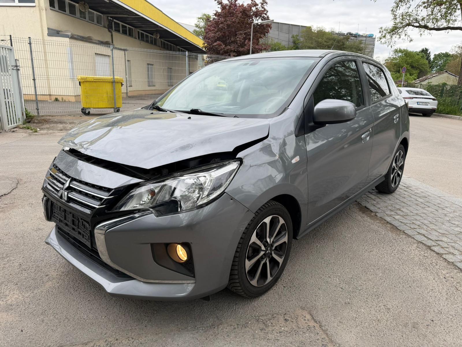 Mitsubishi Space Star 1.2 MIVEC AS&G Top CVT Kamera 1.HD