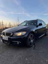 BMW 330d xDrive Touring - LCI, M - Sportpaket,Allrad - BMW 330 aus 2009: 330xd