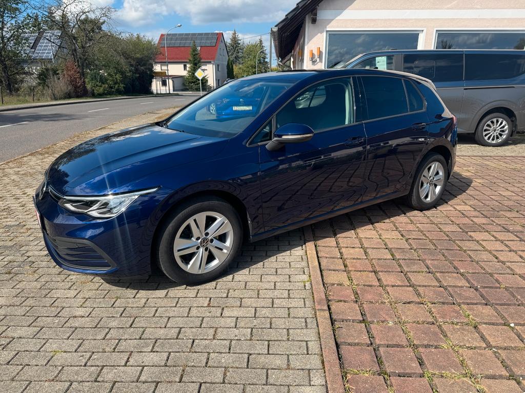 Volkswagen Golf VIII Lim Life Business 2022